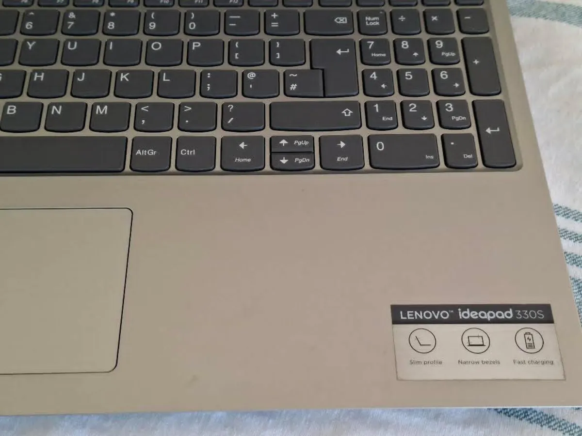 Lenovo Laptop Intel i5 (8th Gen) - 8GB RAM / Fast - Image 3