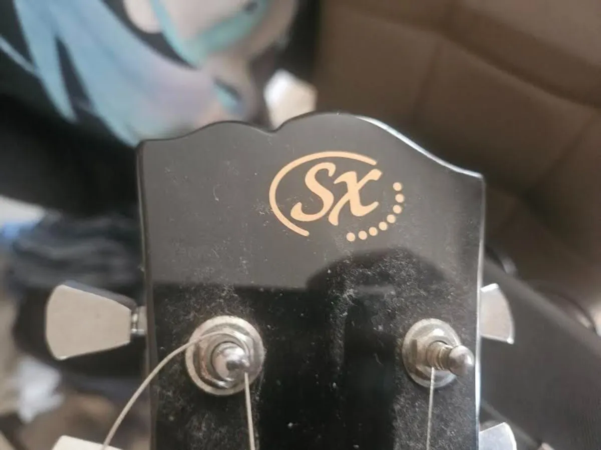 2 Guitars & Amp - Image 4