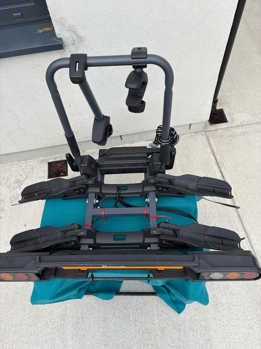 Peruzzo Tow Bar Mounted Bike Rack - Image 2