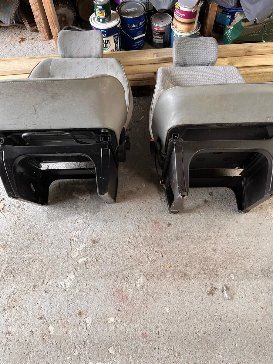 Van seats - Image 3