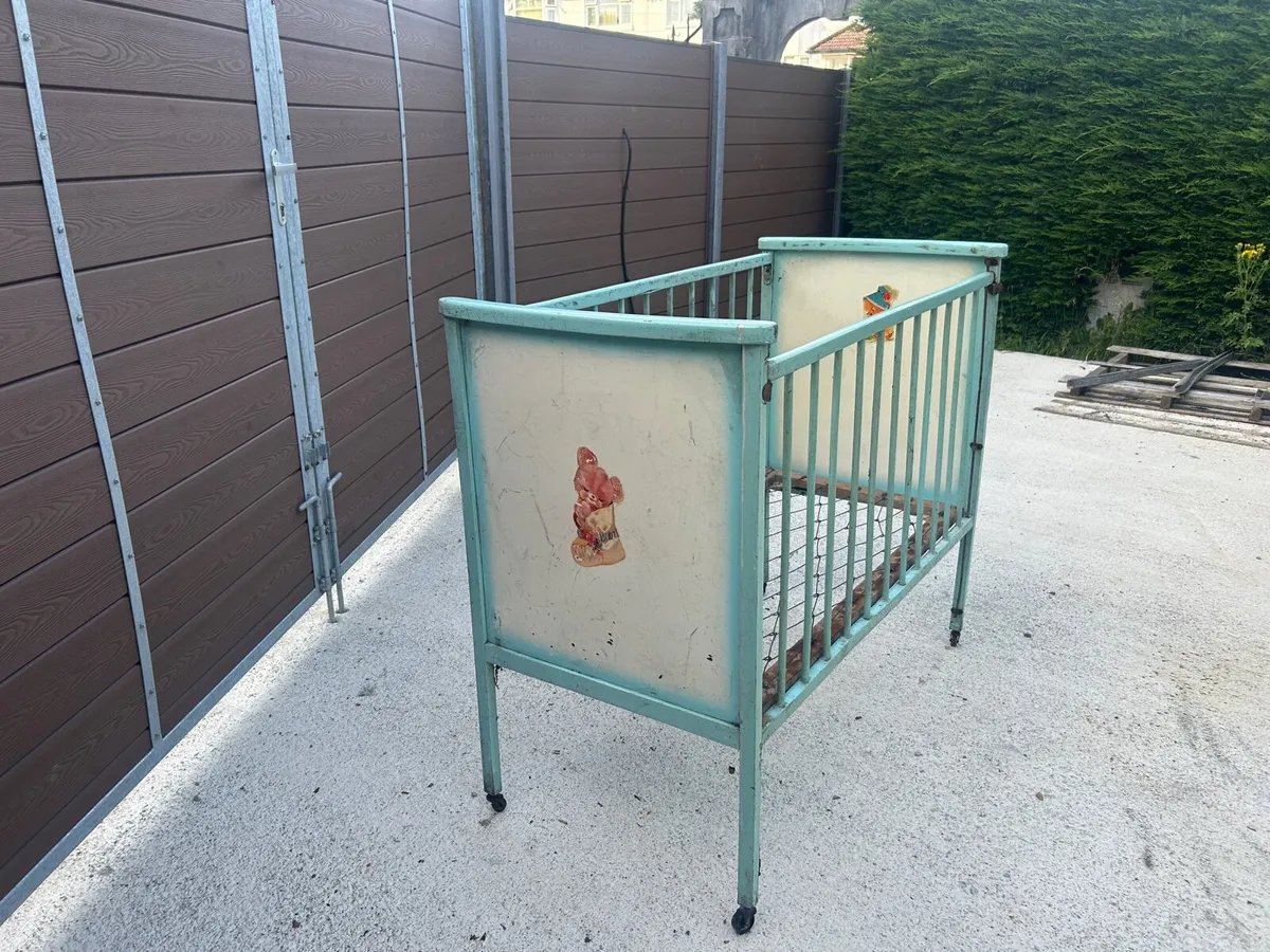 Cot - Image 2