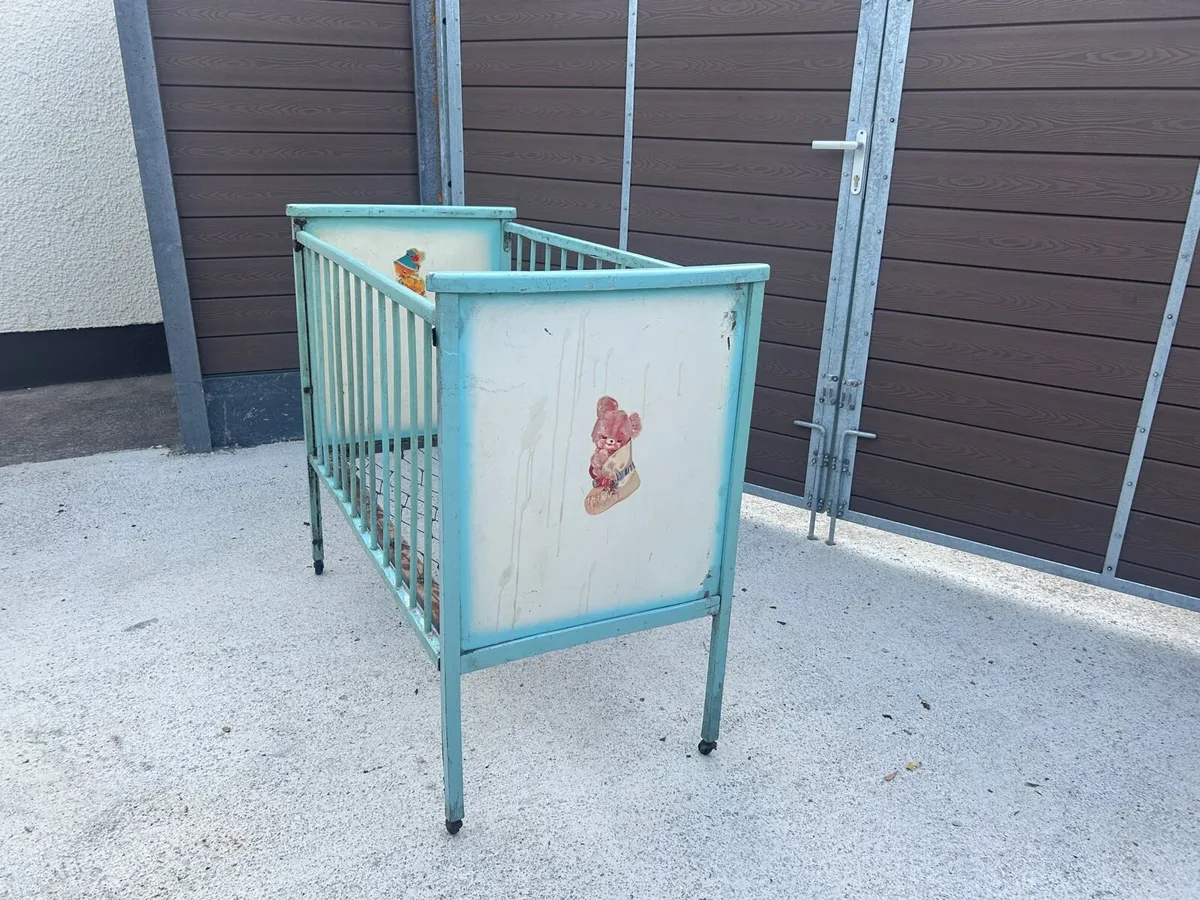 Cot - Image 4