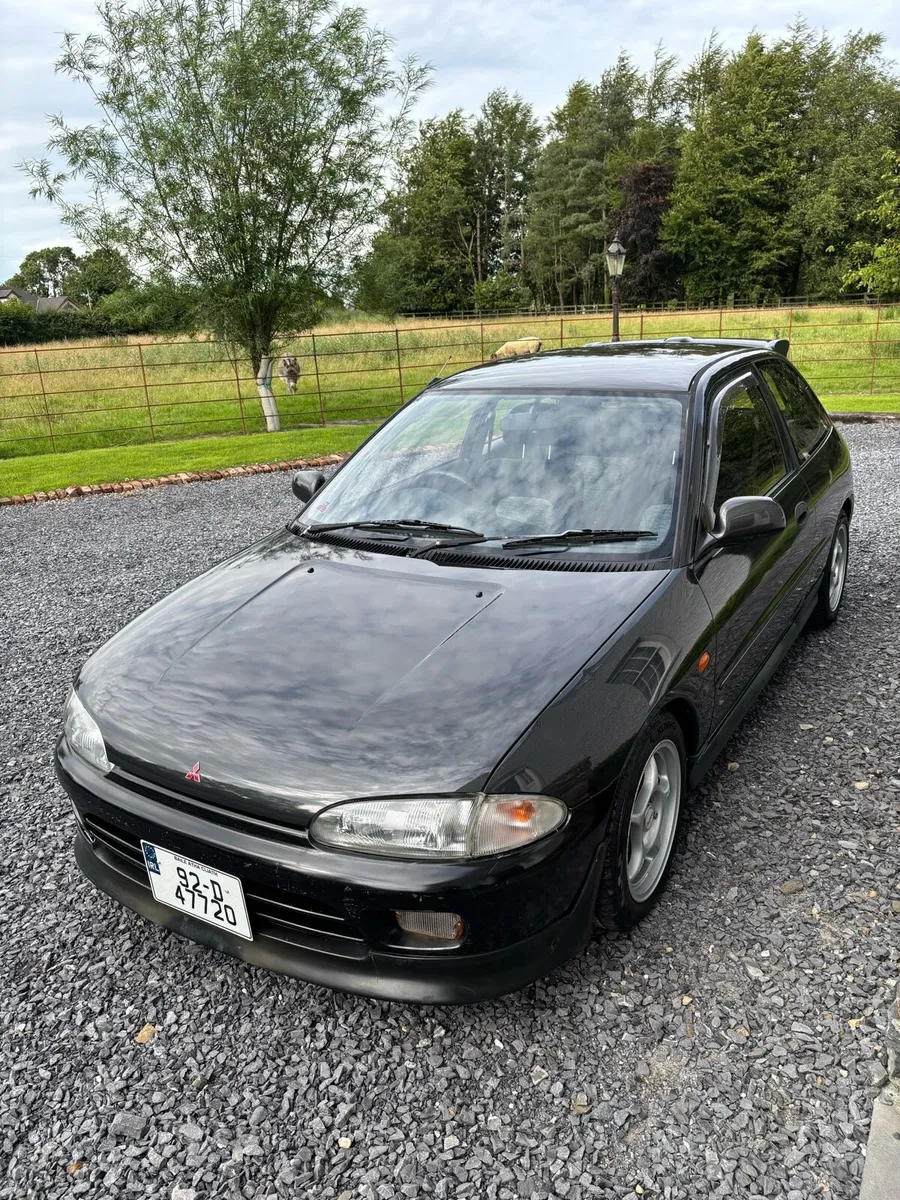 1992 Mitsubishi Mirage Cyborg Mivec - Image 3