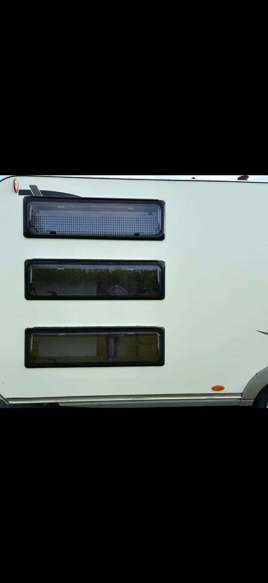 Caravan - Image 2