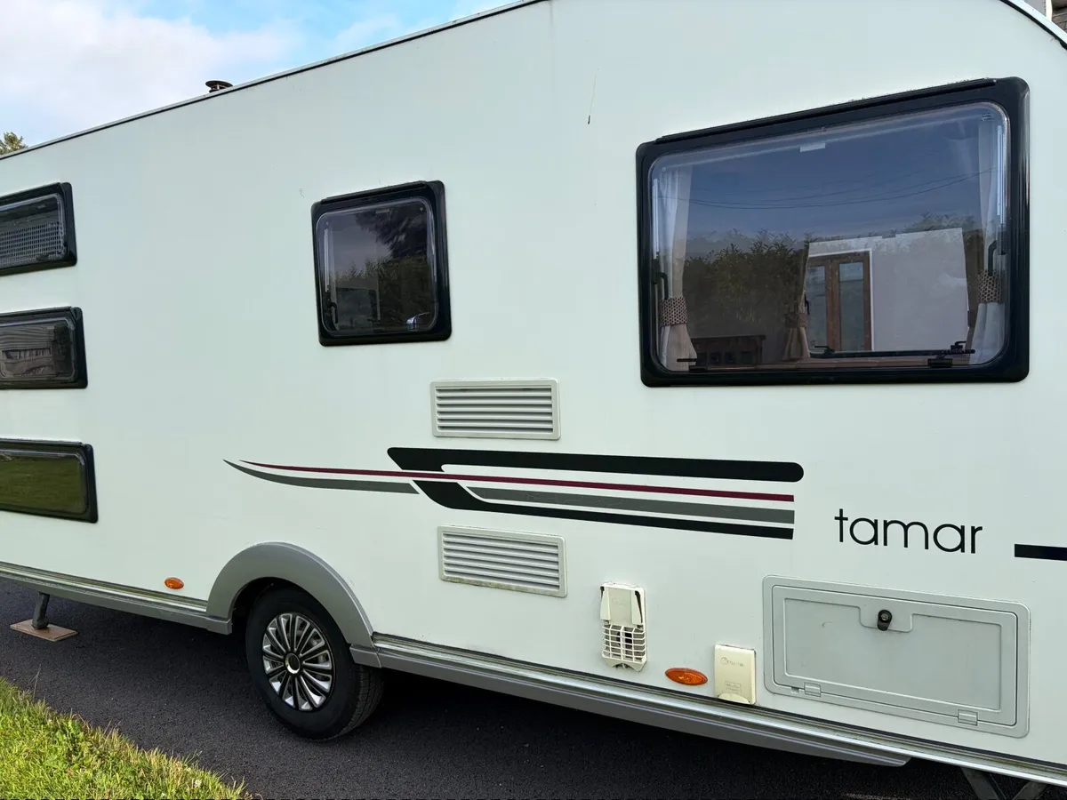 Caravan - Image 1