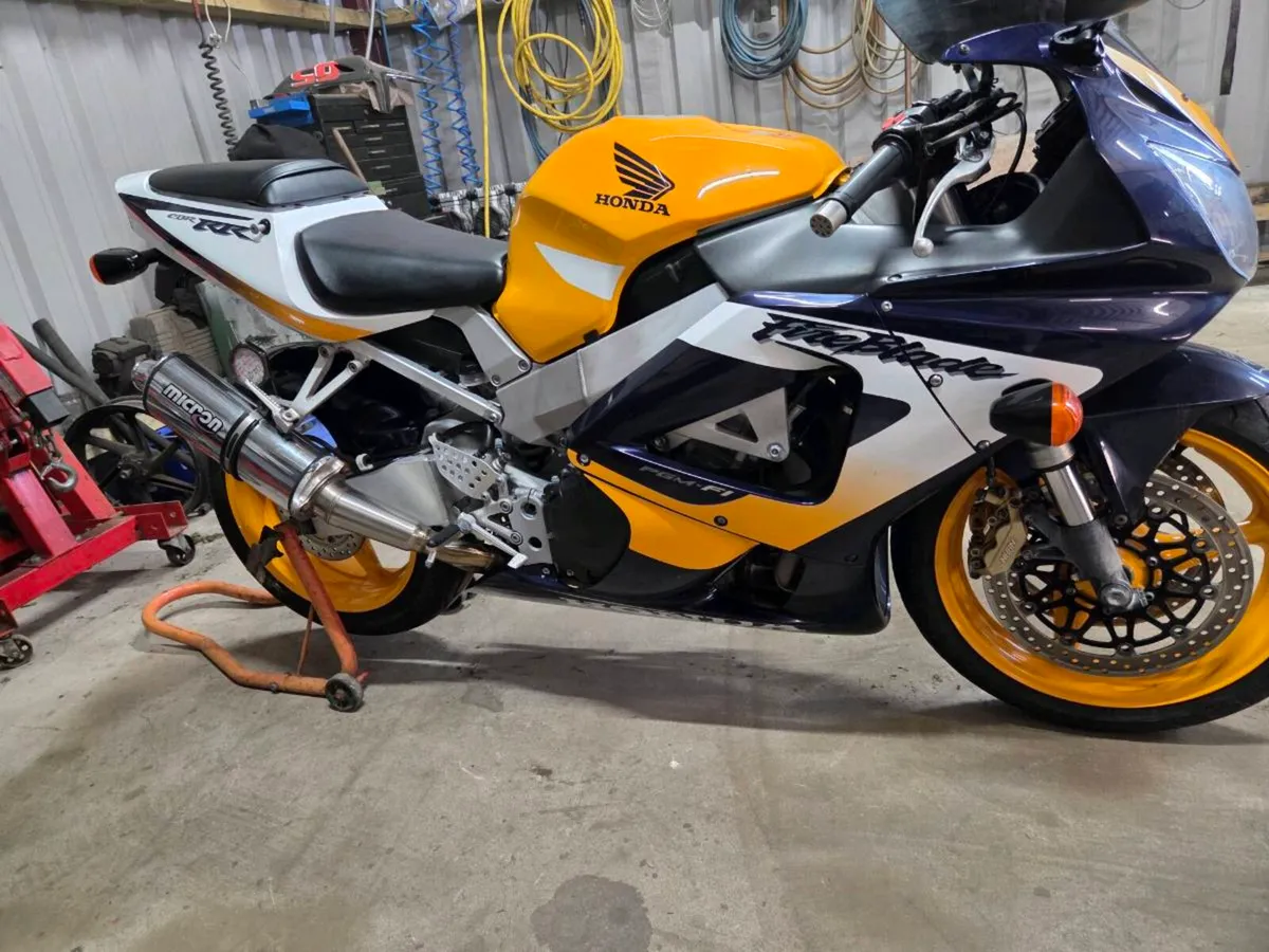 00 Honda fireblade 929 - Image 4