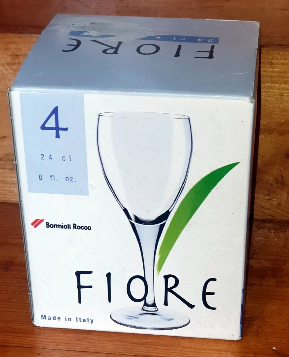 BNIB Bormioli Rocco Fiore Wine Glasses (Set of 4) - Image 4