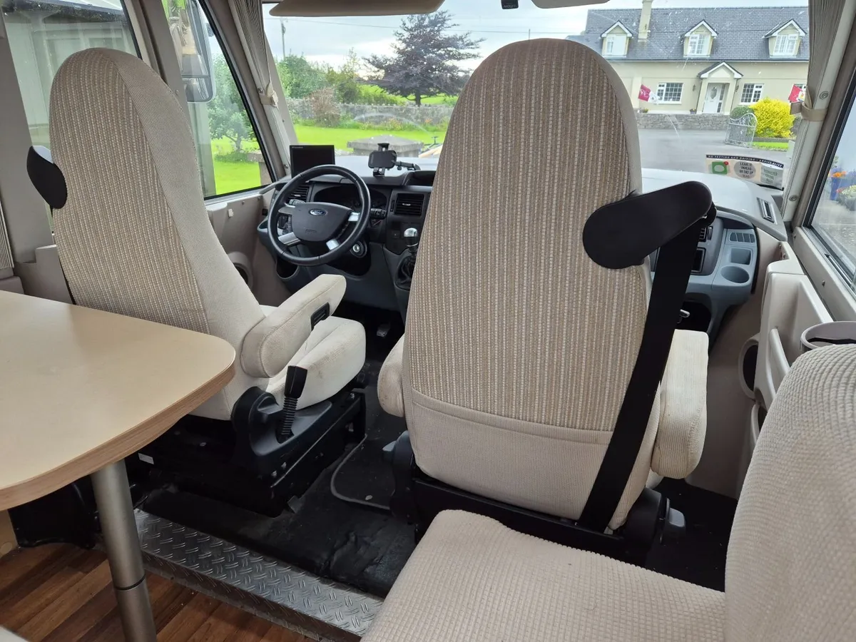 2015 Hymer Exsis-i 512 50 Premium - Image 3