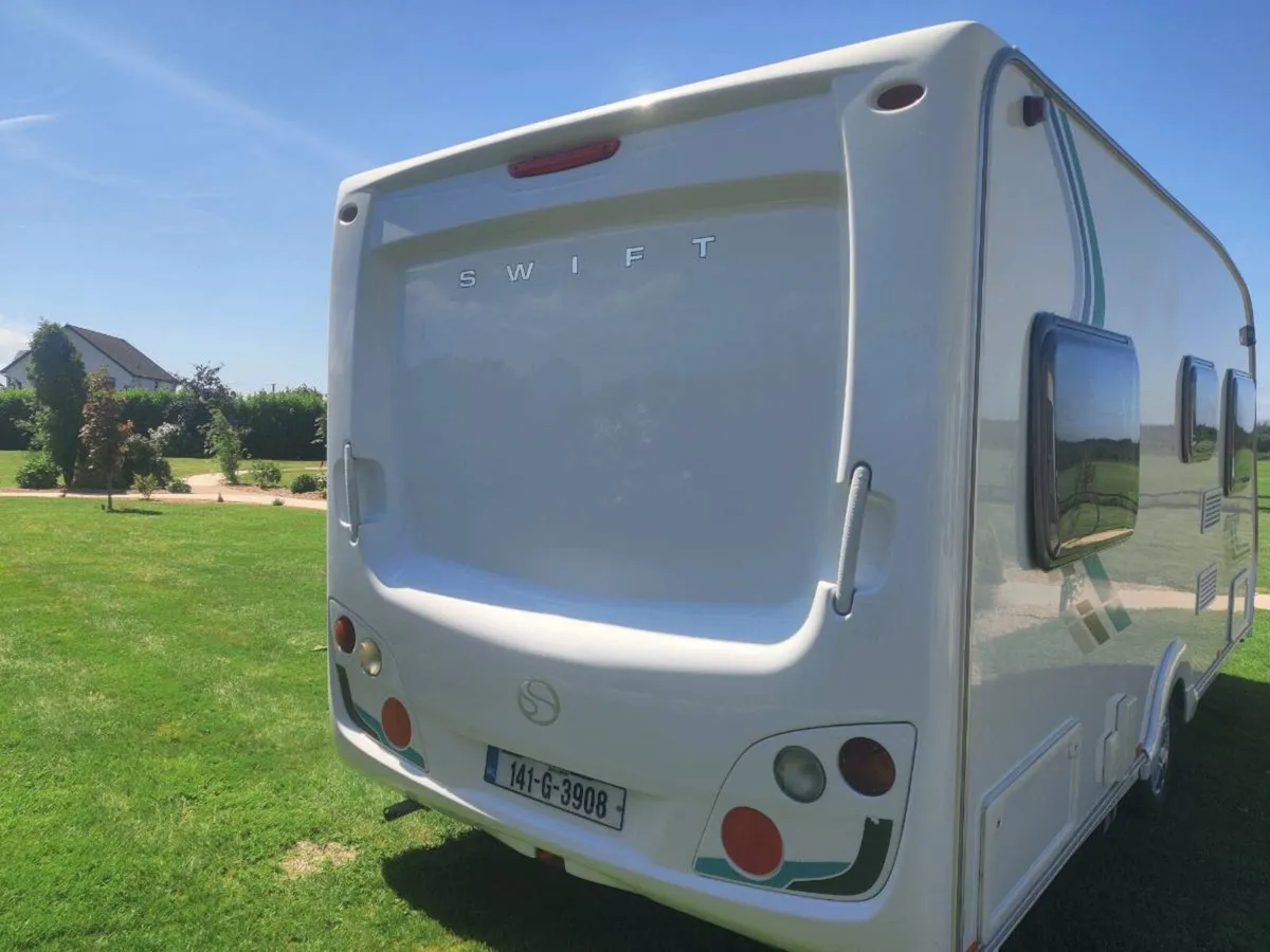 Swift 4 berth caravan - Image 4