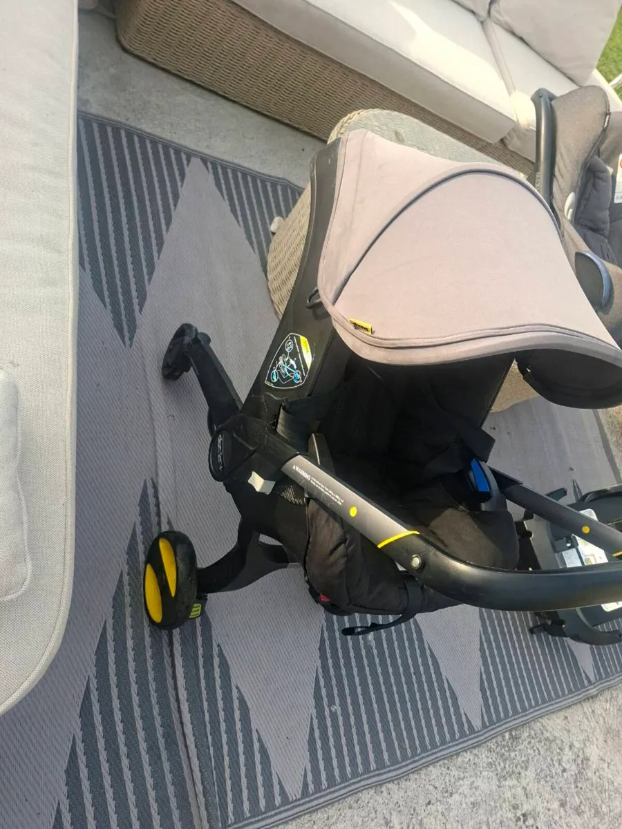 Doona carseat - Image 2