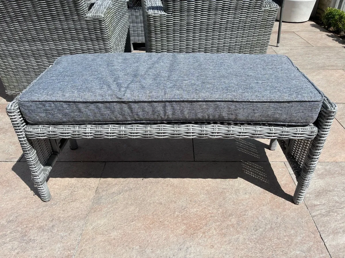 Rattan garden bench - Image 1