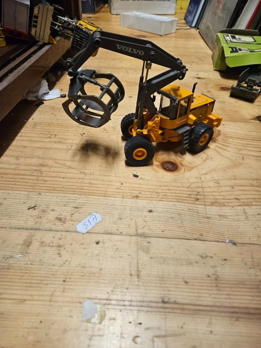 Corgi Motorart Volvo Forestry Log Loader - Image 1