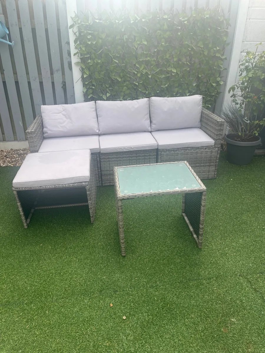 Outdoor Furniture - Image 4