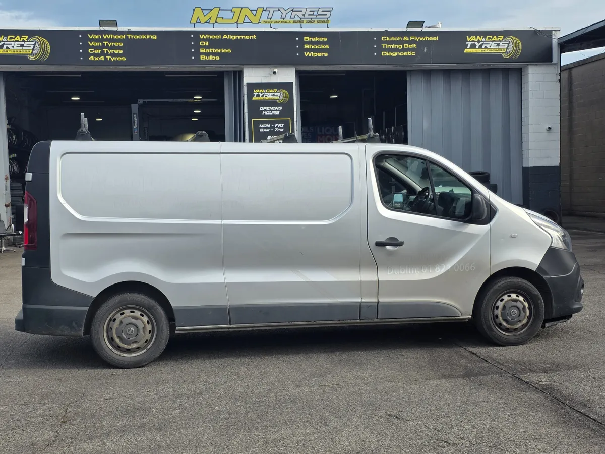 Nissan NV300 - Image 2
