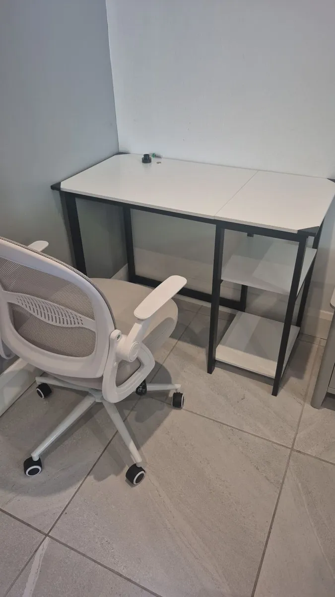 Work desk and chair