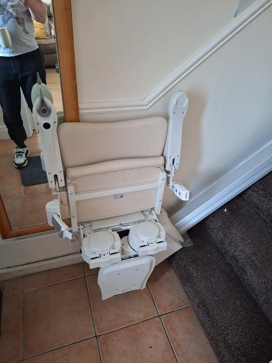 Stair lift - Image 1