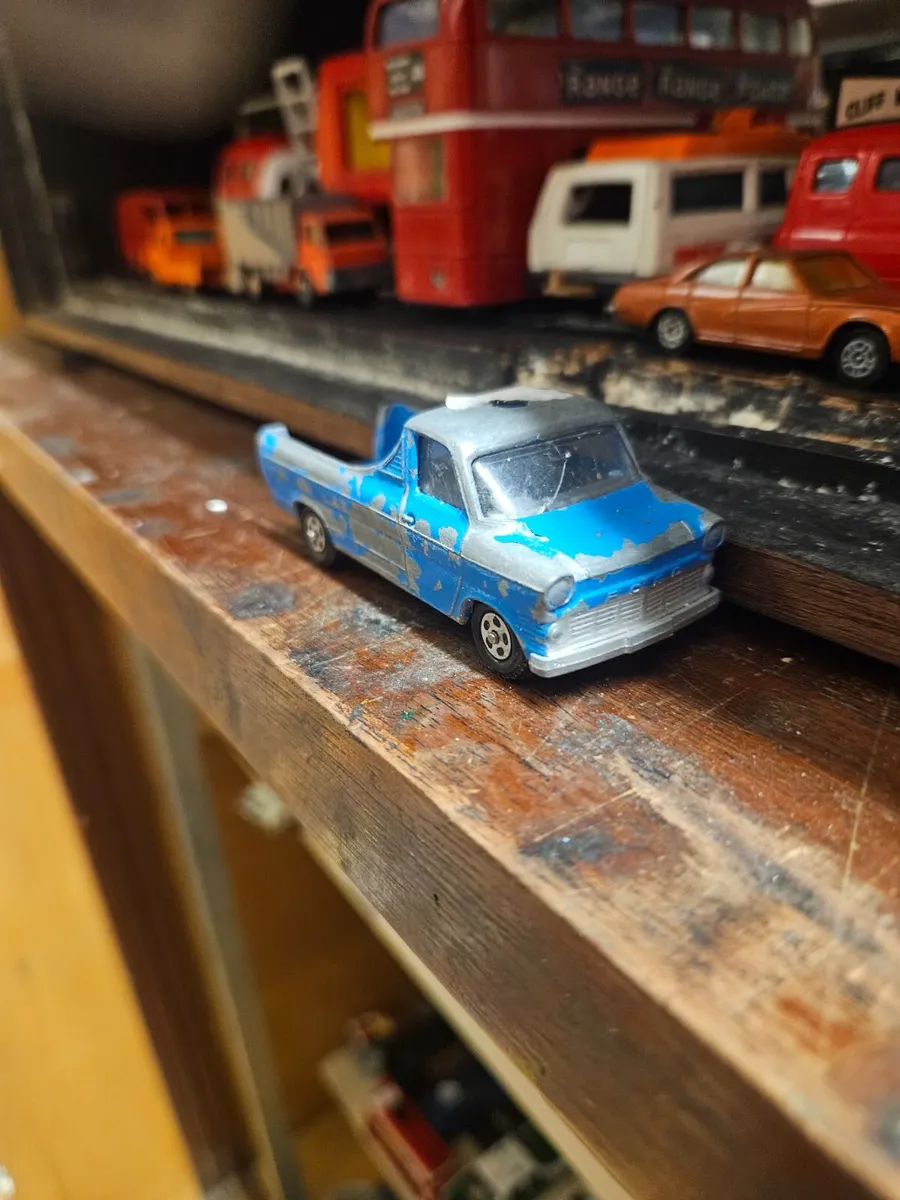 Corgi Lonestar Ford Transit Van - Image 1