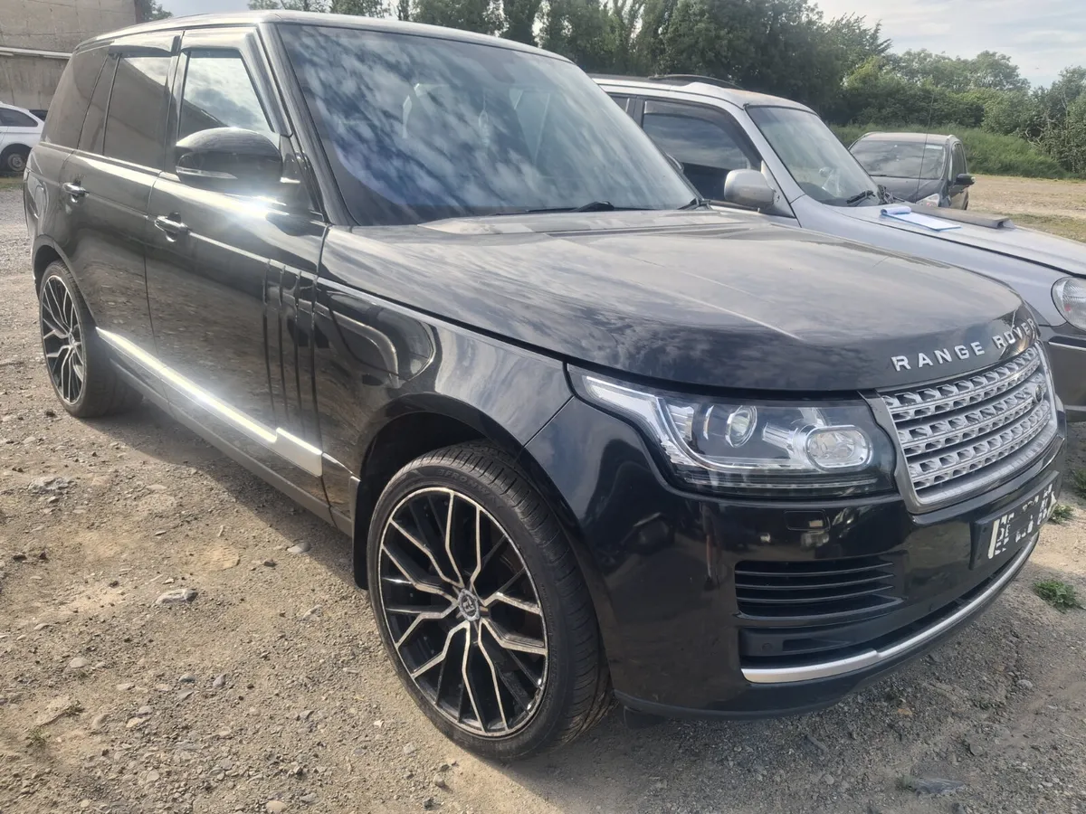 2013 Land Rover Range Rover Vouge SDV8 parts - Image 2