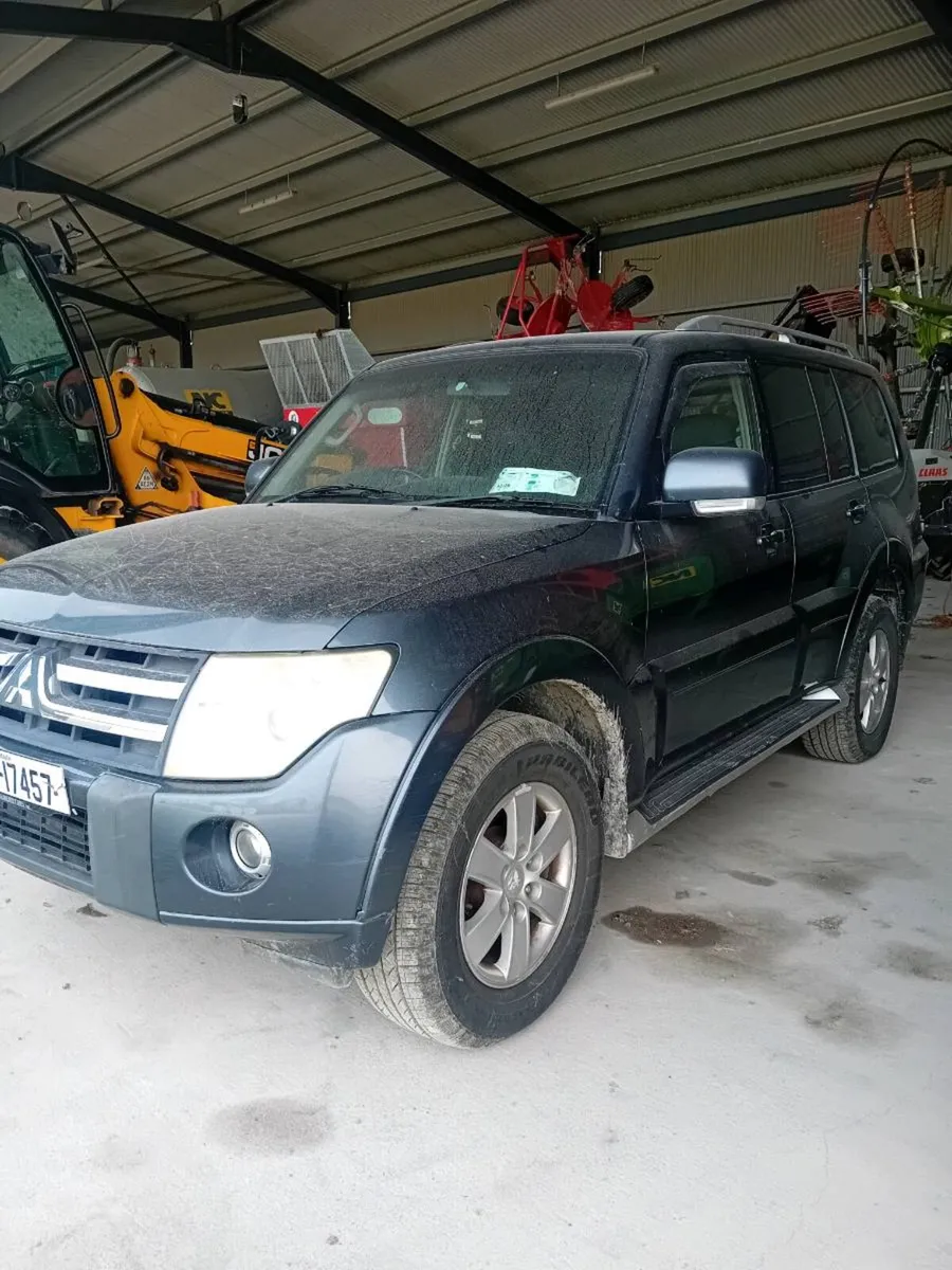 Mitsubishi pajero - Image 2