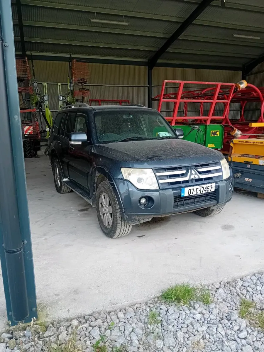 Mitsubishi pajero - Image 1