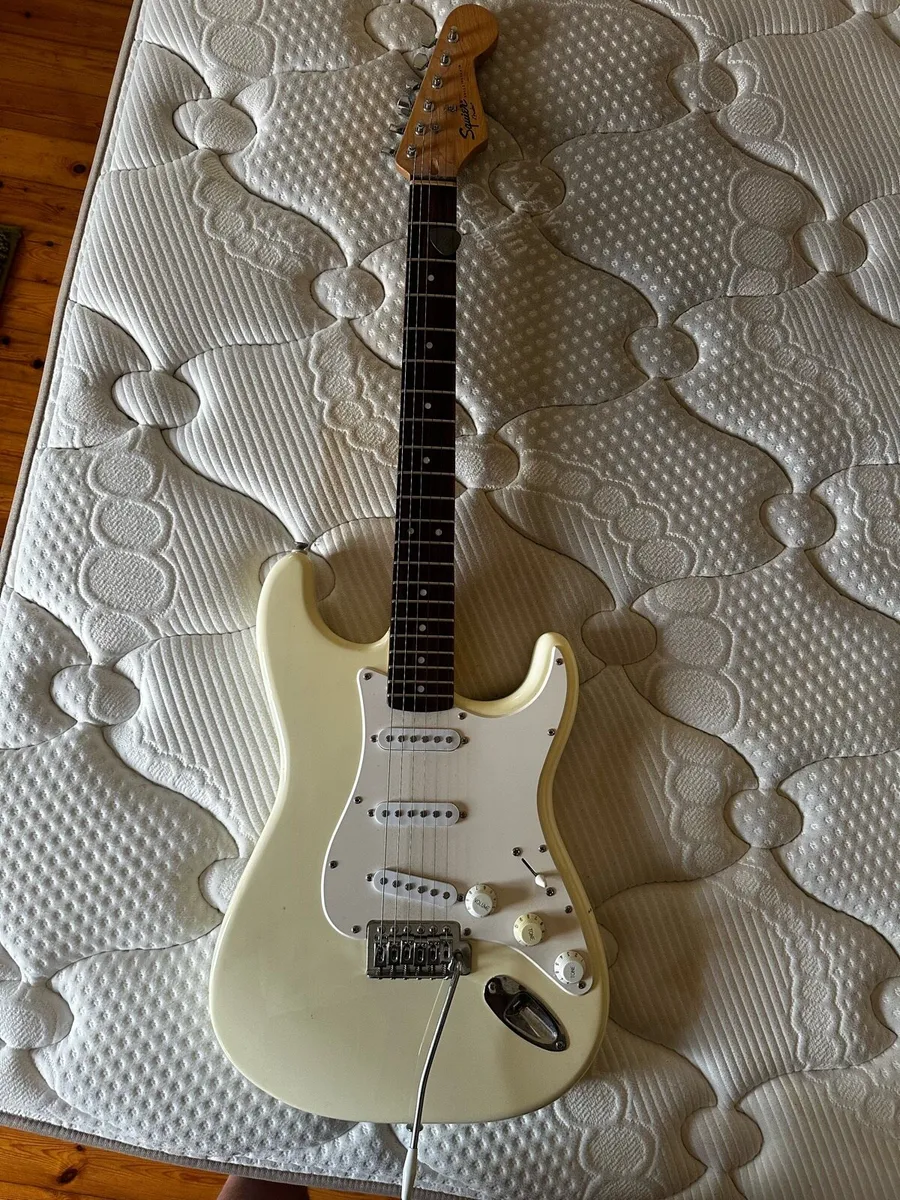 Guitar and Amp - Image 1