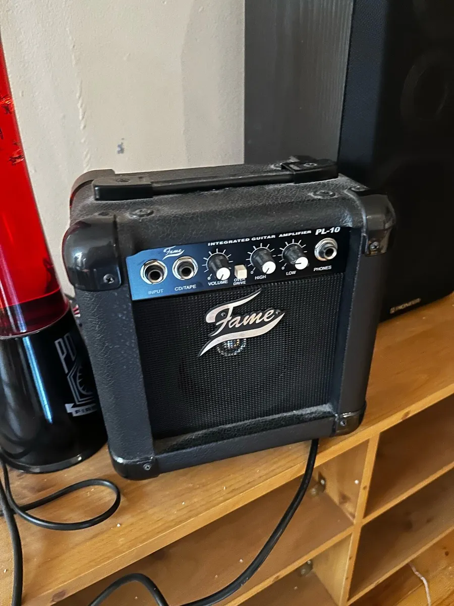 Guitar and Amp - Image 3