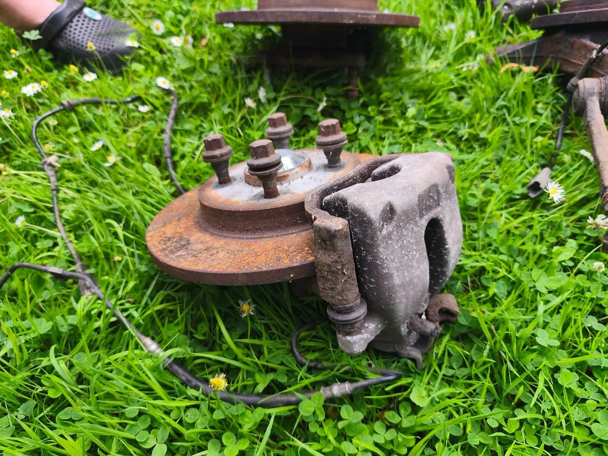 Peugeot 3008 2011 1.6 diesel  parts - Image 4