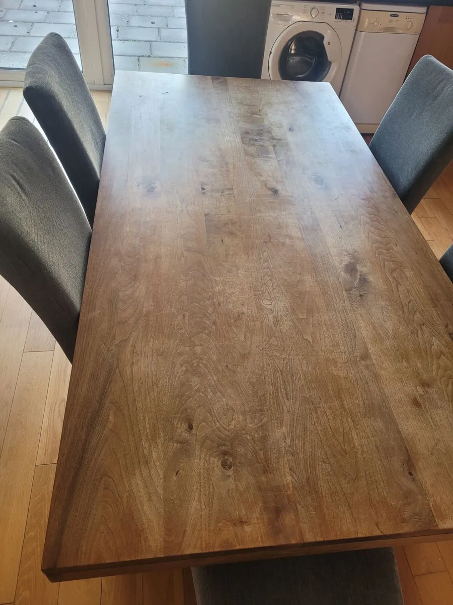 Dining room table and chairs - Image 2