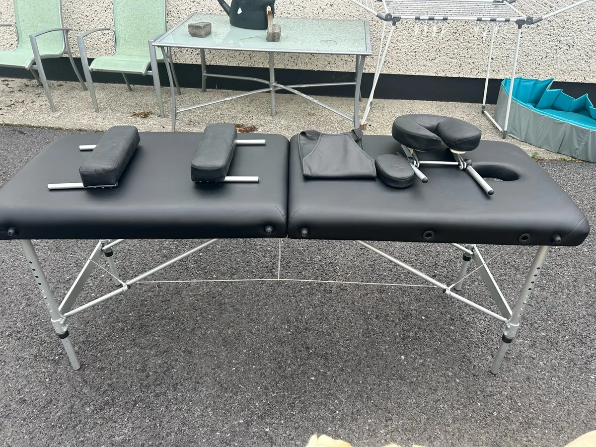 Portable massage table - Image 3