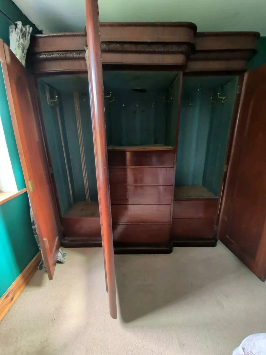 Victorian Wardrobes - Image 3