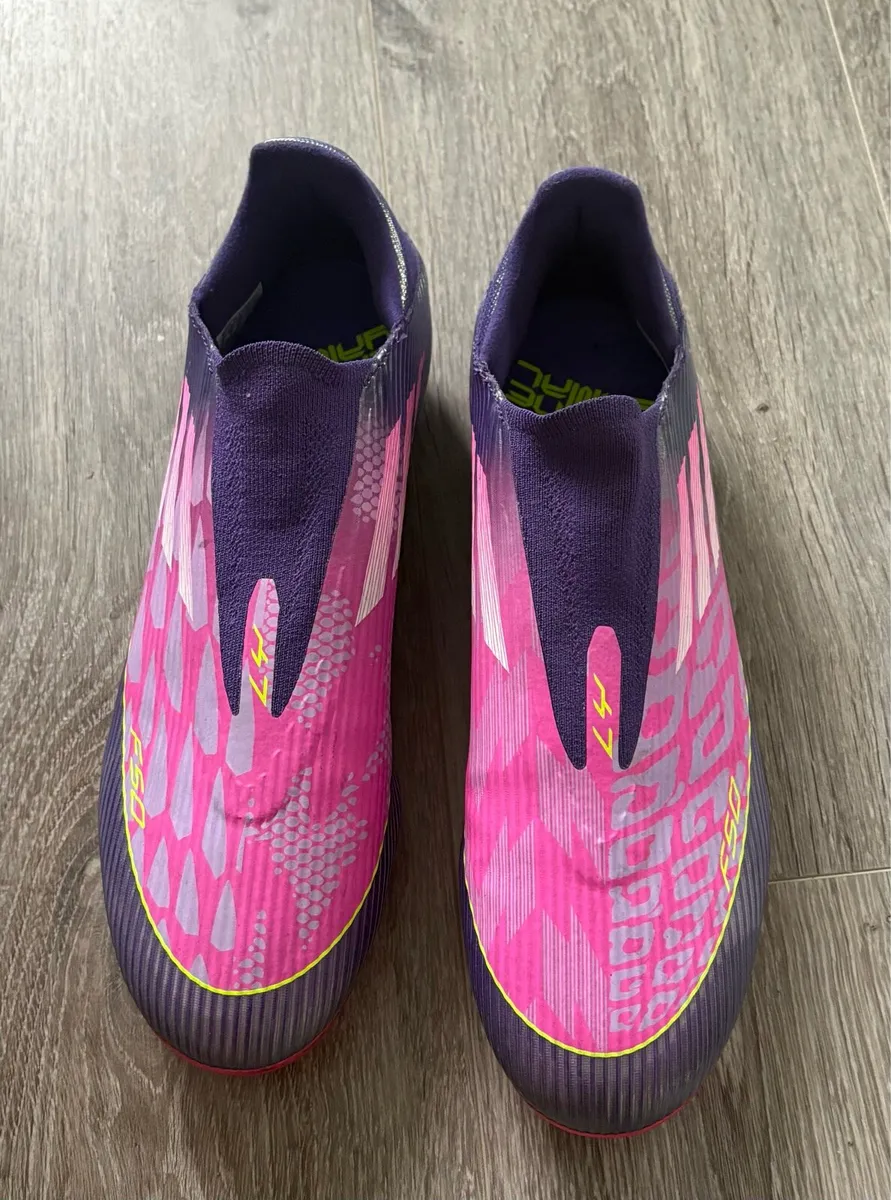 Adidas laceless boots - Image 1