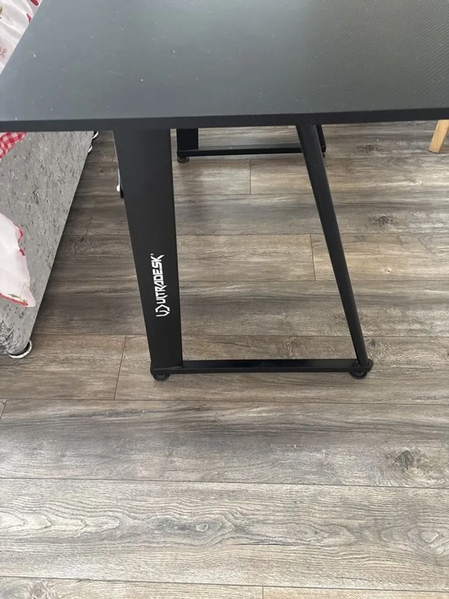 Gaming Table - Image 4