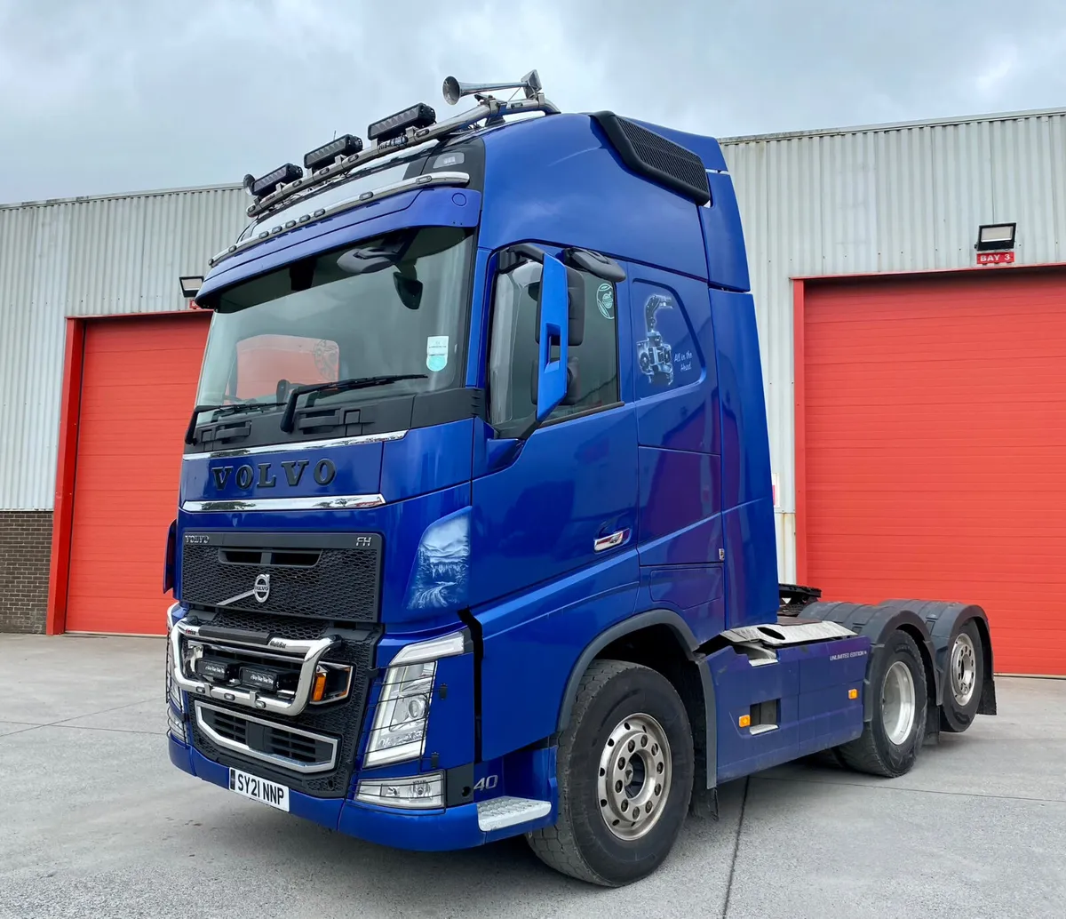 2021 Volvo FH 540 6x2 Tag Axle Unlimited Edition - Image 2