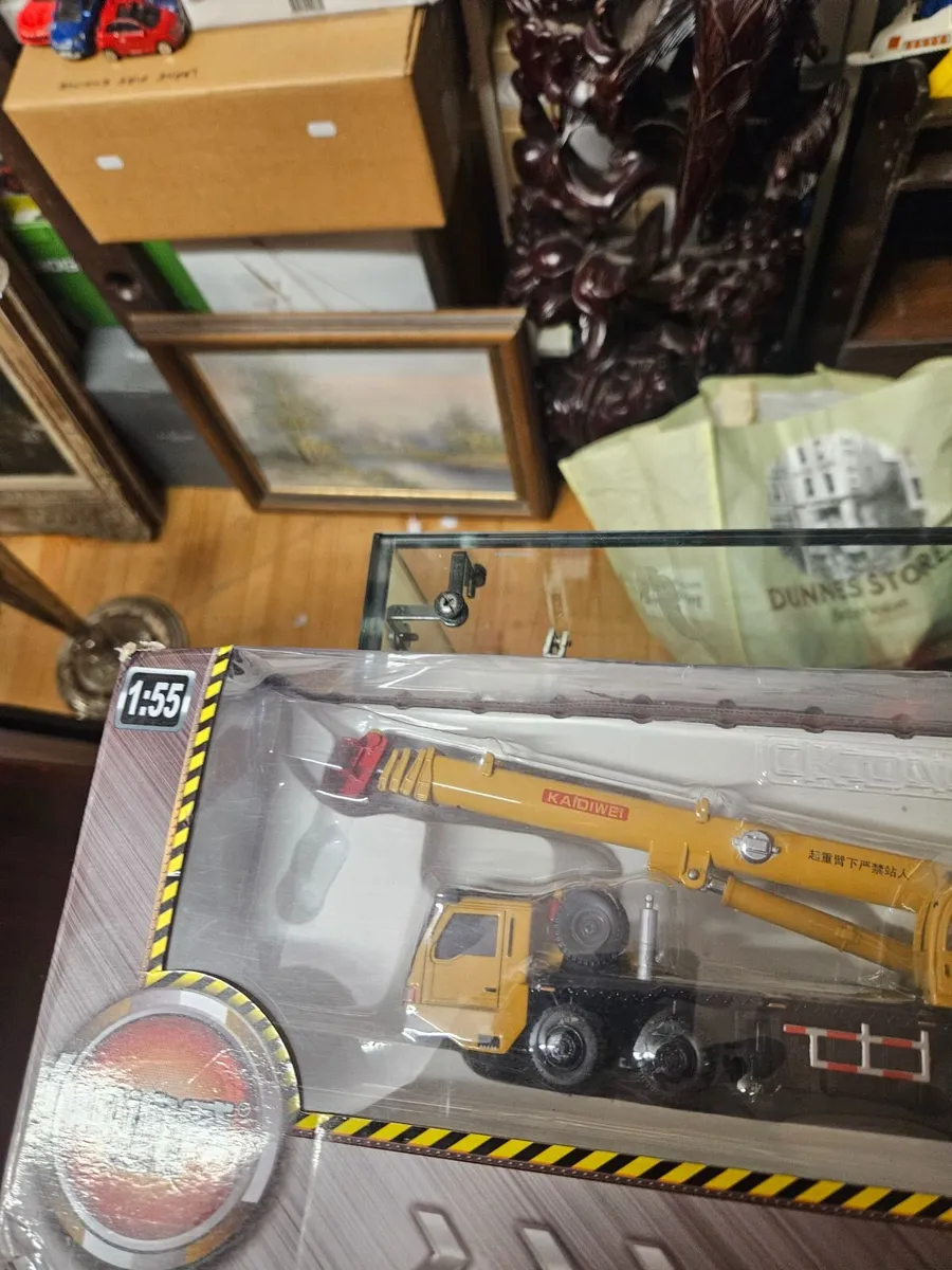 Corgi Crane - Image 2