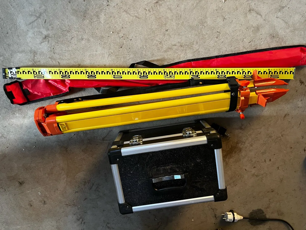 New Laser Level staff and tripod - Free Delivery. - Image 4