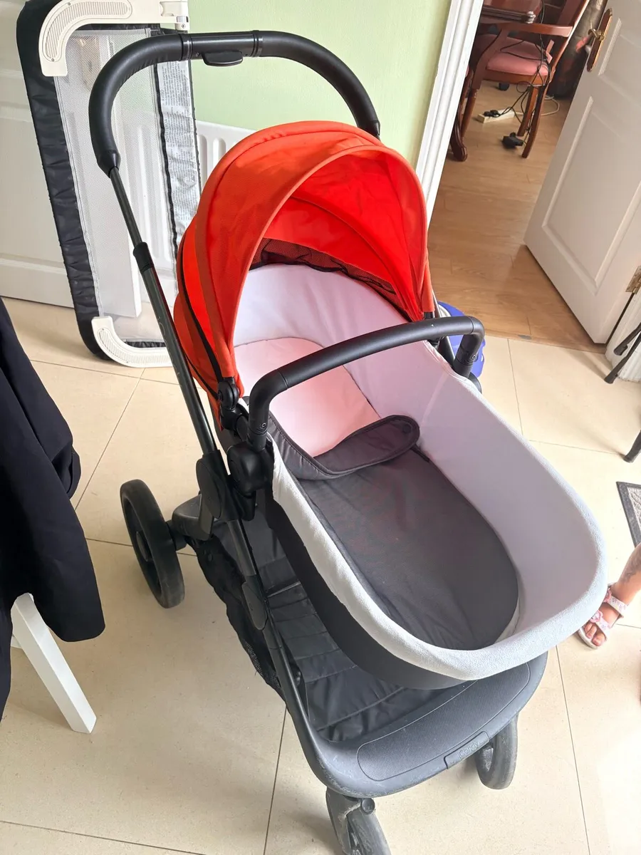 Pram/strollrr - Image 1