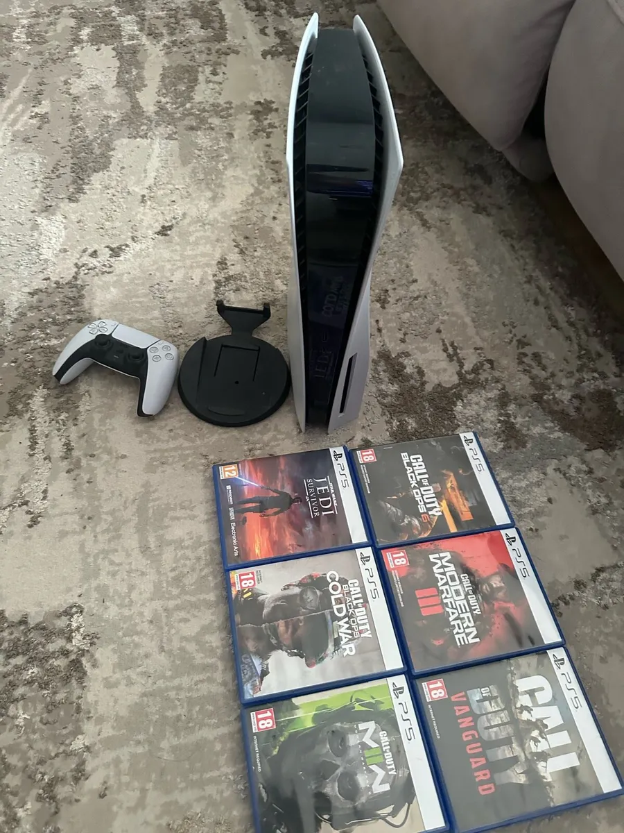 PlayStation 5 1Tb disc edition and COD games - Image 2