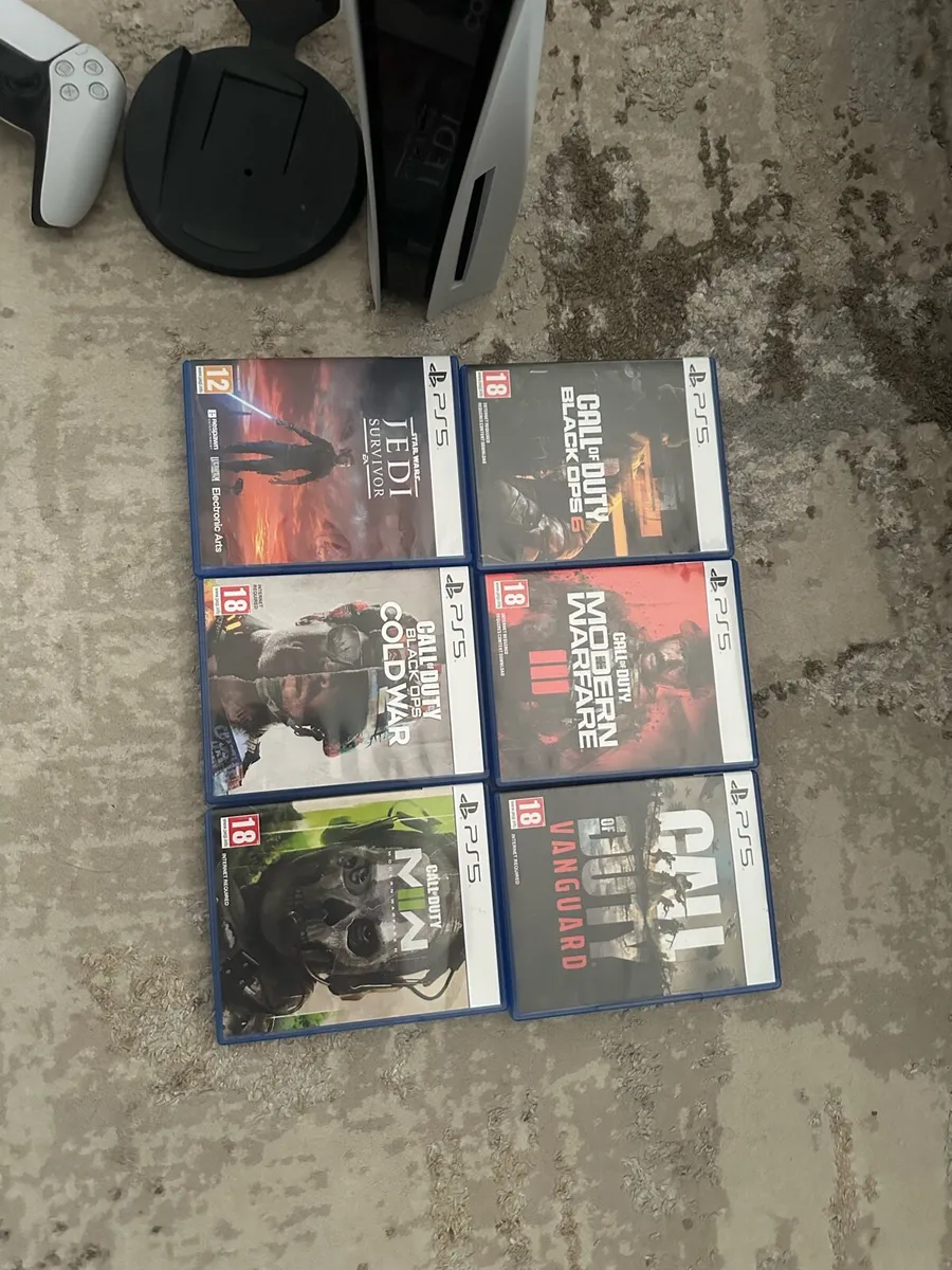 PlayStation 5 1Tb disc edition and COD games - Image 1