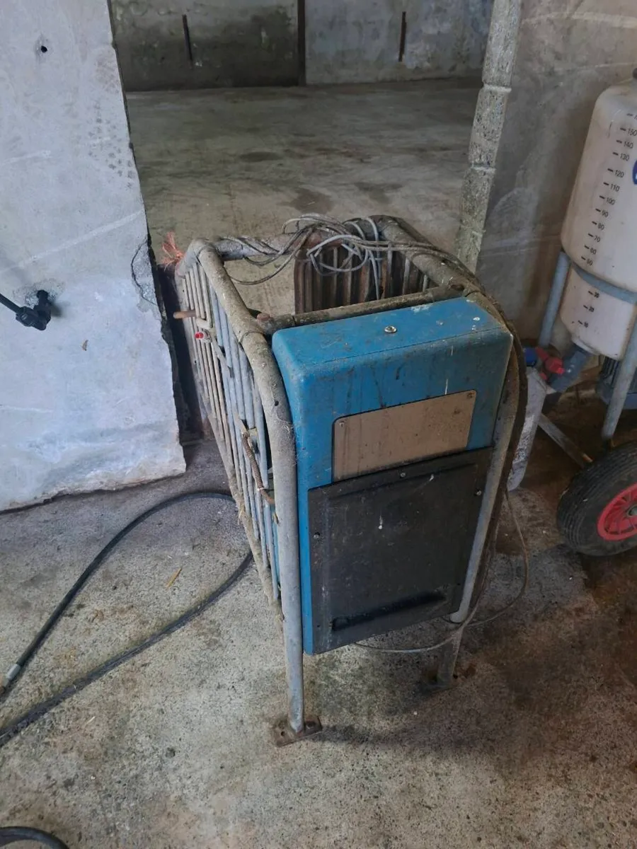 Dairy Master Automatic Calf Feeder - Image 4