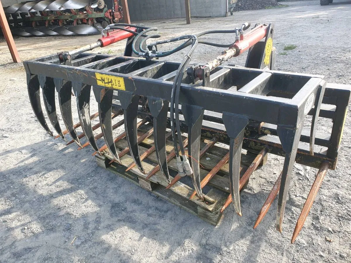 Silage Grab - Image 1