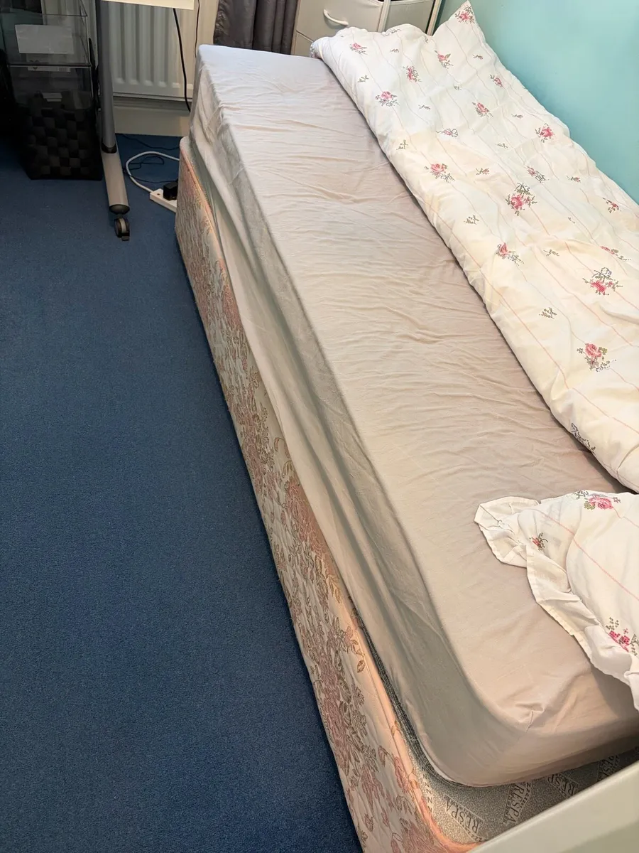 Free single bed base - Image 1