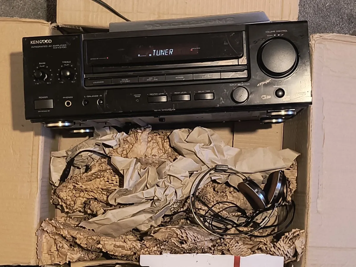 Kenwood Amplifier 100 watts Japan - Image 1