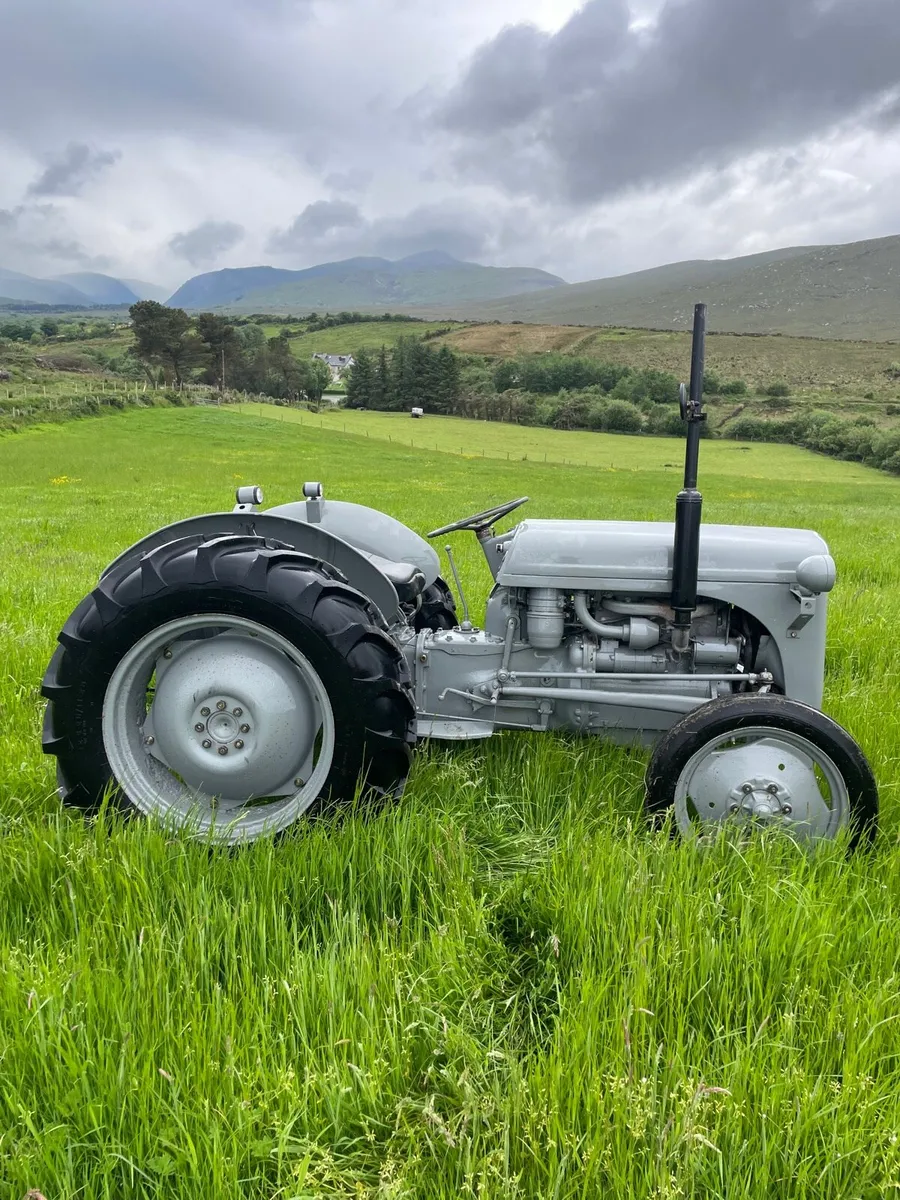 Tractor - Image 2