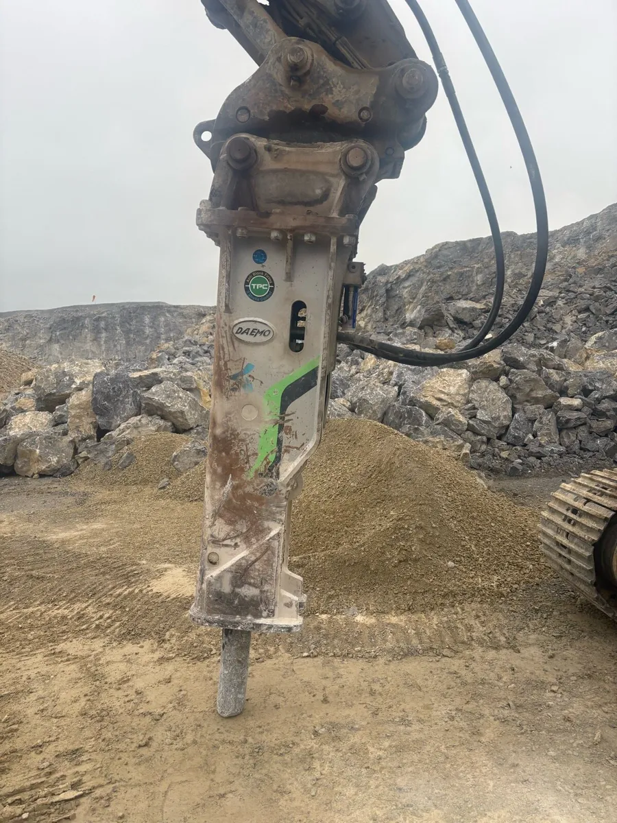 Rock breaker - Image 3