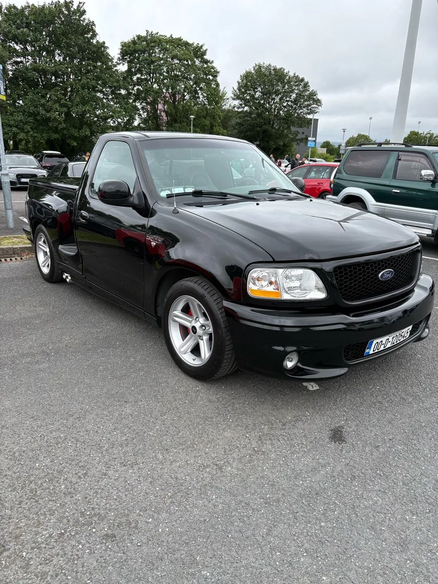 Ford F150 SVT lightning - Image 1
