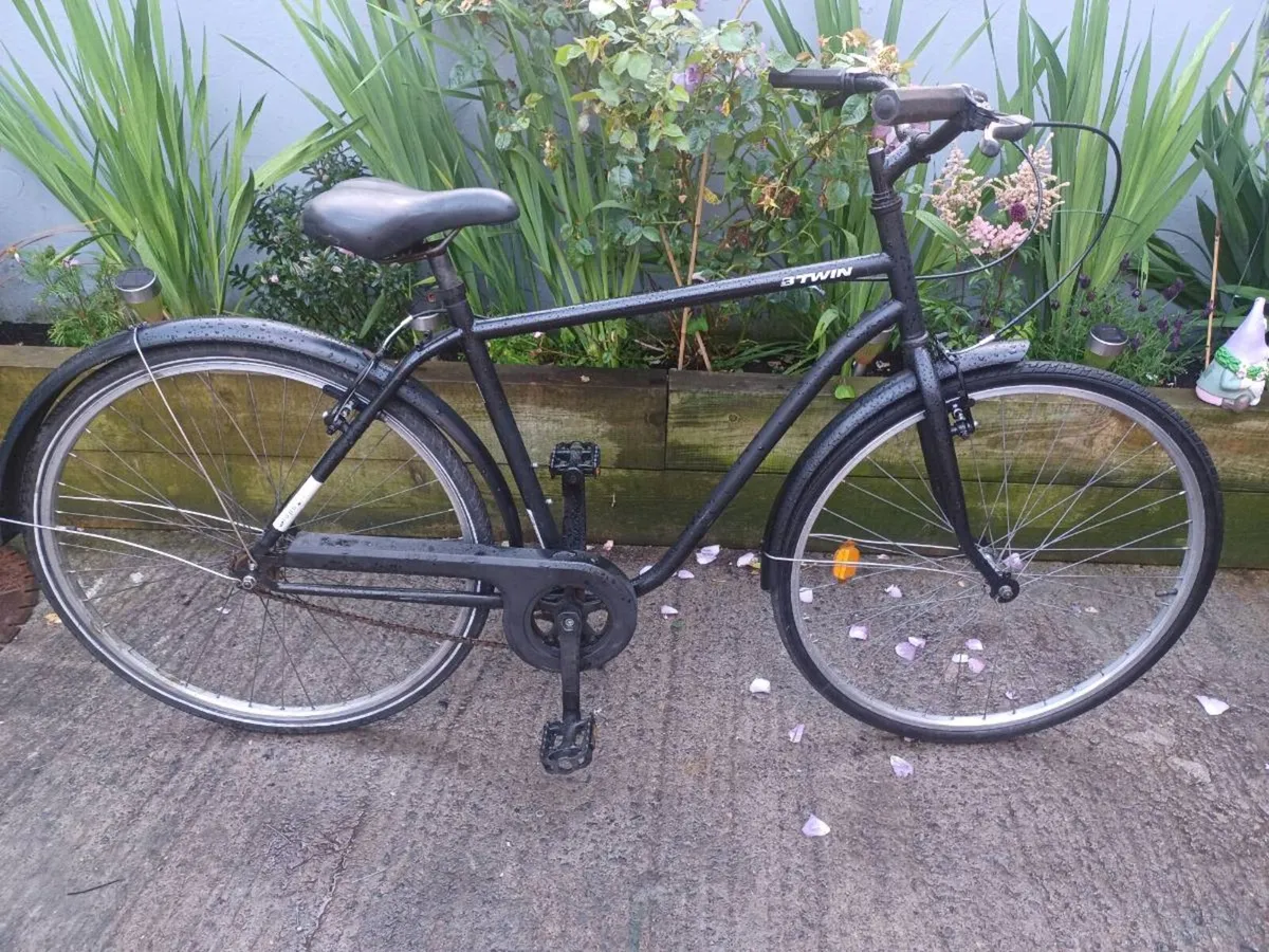 B-Twin Commuter bike - Image 3