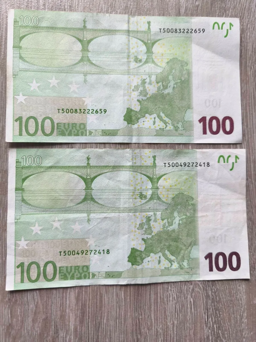 Rare pair of 100 euro T Duisenberg  banknotes 2002 - Image 2