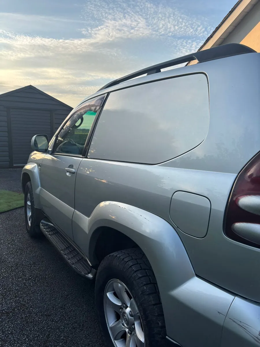 Toyota Land Cruiser - Image 4