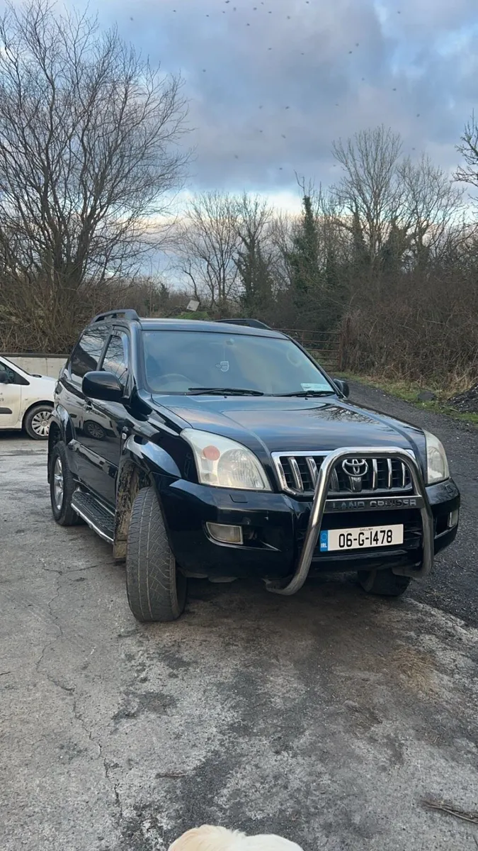 Toyota Land Cruiser - Image 3