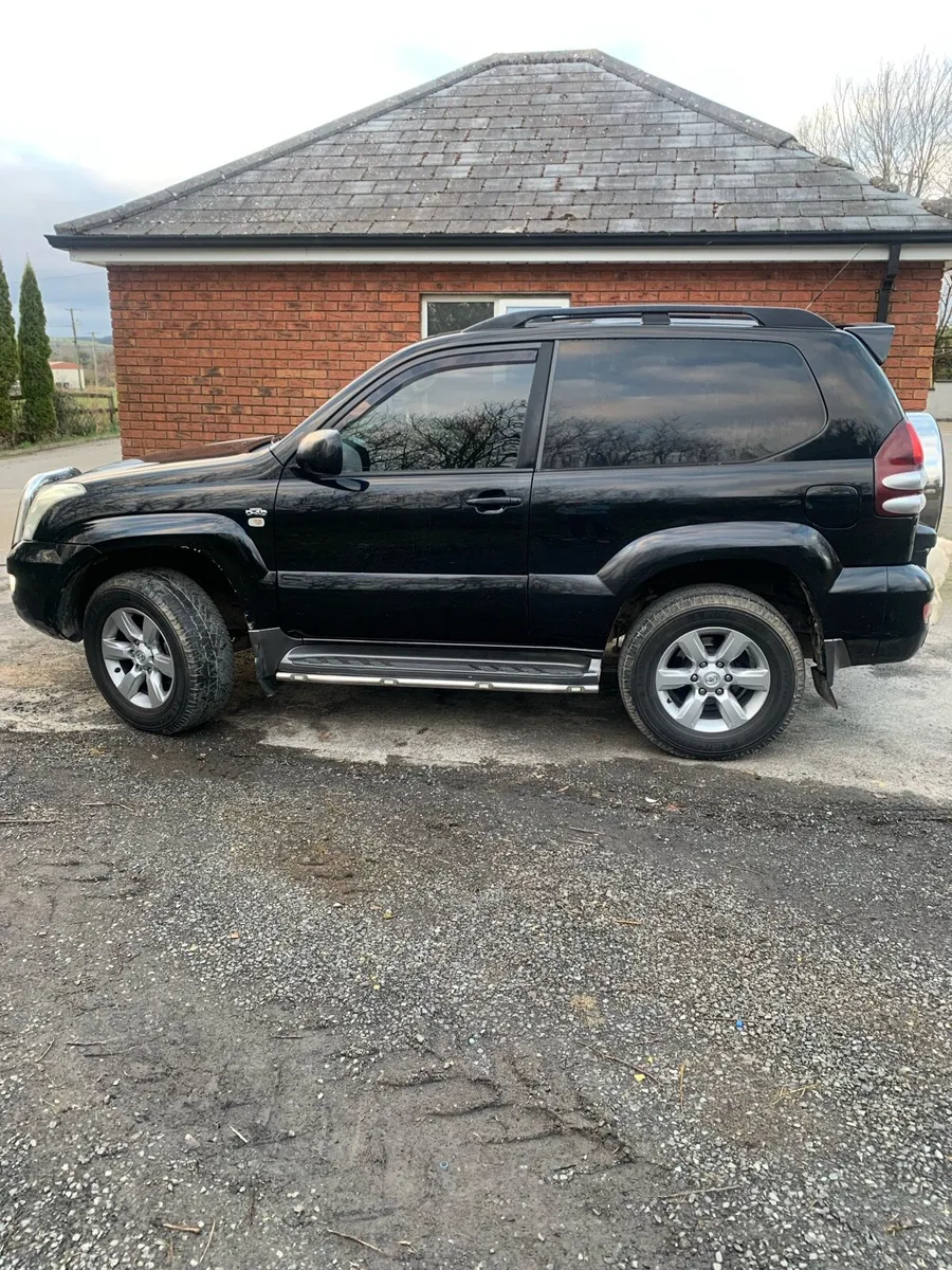 Toyota Land Cruiser - Image 4
